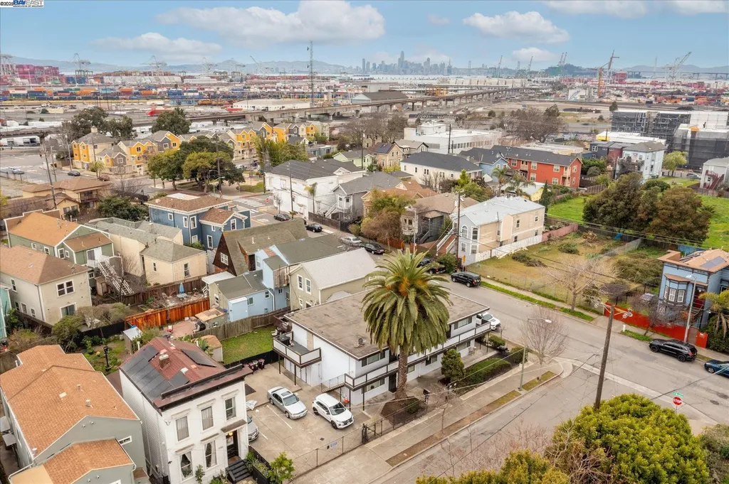 1745 Chase Street Oakland CA 94607
