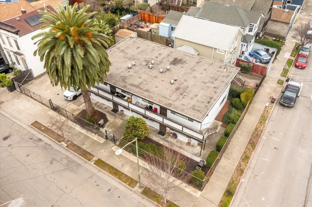 1745 Chase Street Oakland CA 94607