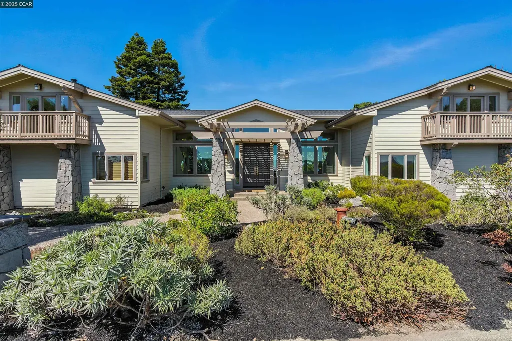 89 Donald Drive Orinda CA 94563
