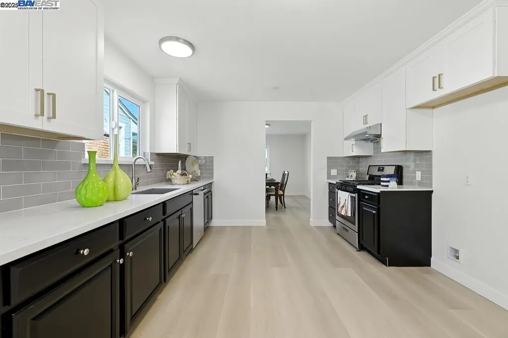 1739 22nd Street Oakland CA 94606