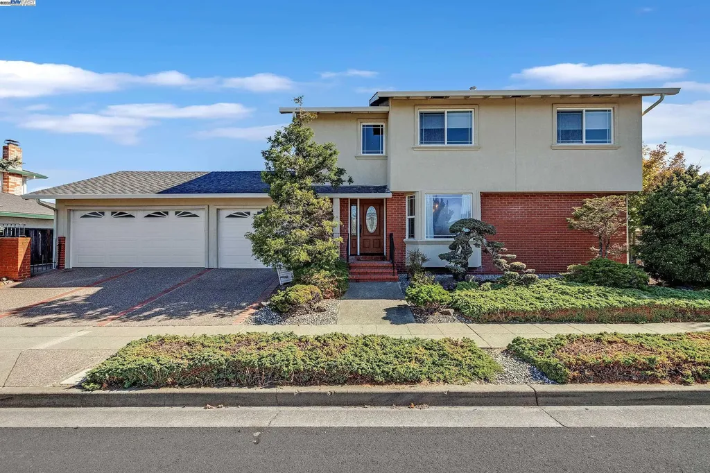 3740 Oakes Drive Hayward CA 94542