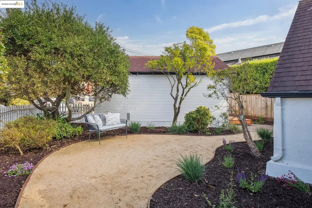 716 Coventry Road Kensington CA 94707