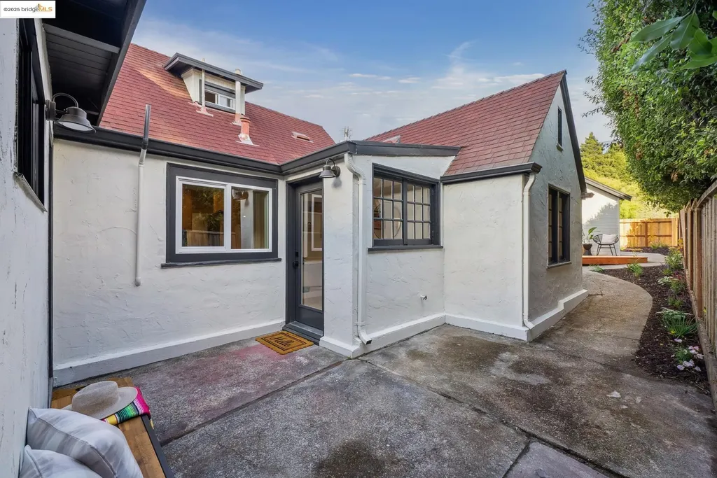 716 Coventry Road Kensington CA 94707