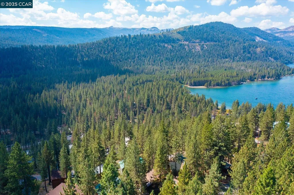 12605 Sierra Drive Truckee CA 96161