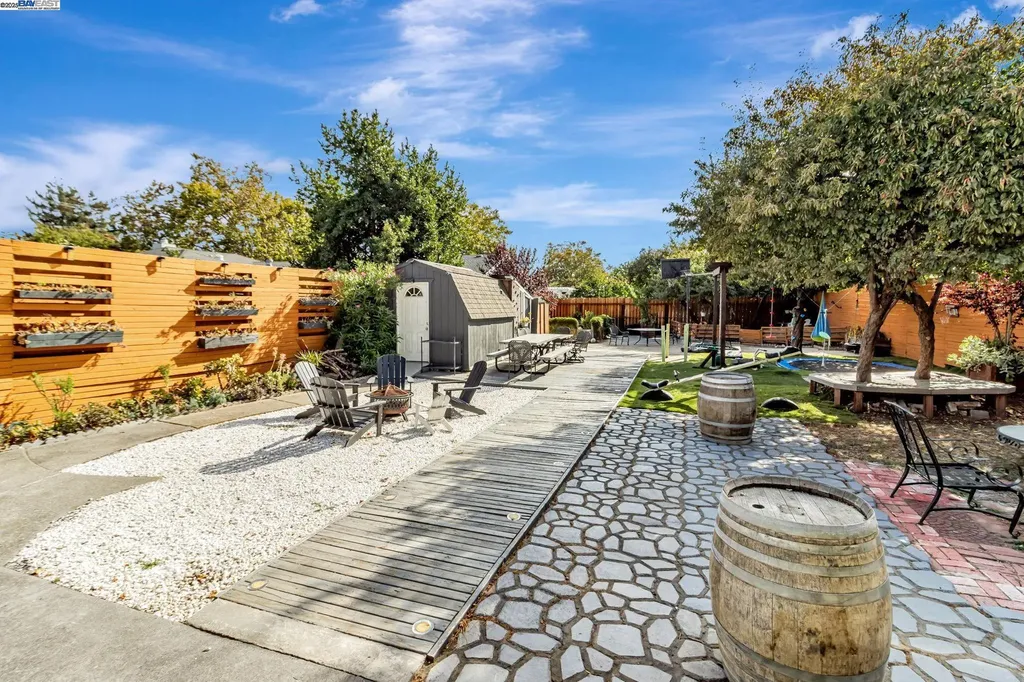 17347 Via Encinas San Lorenzo CA 94580