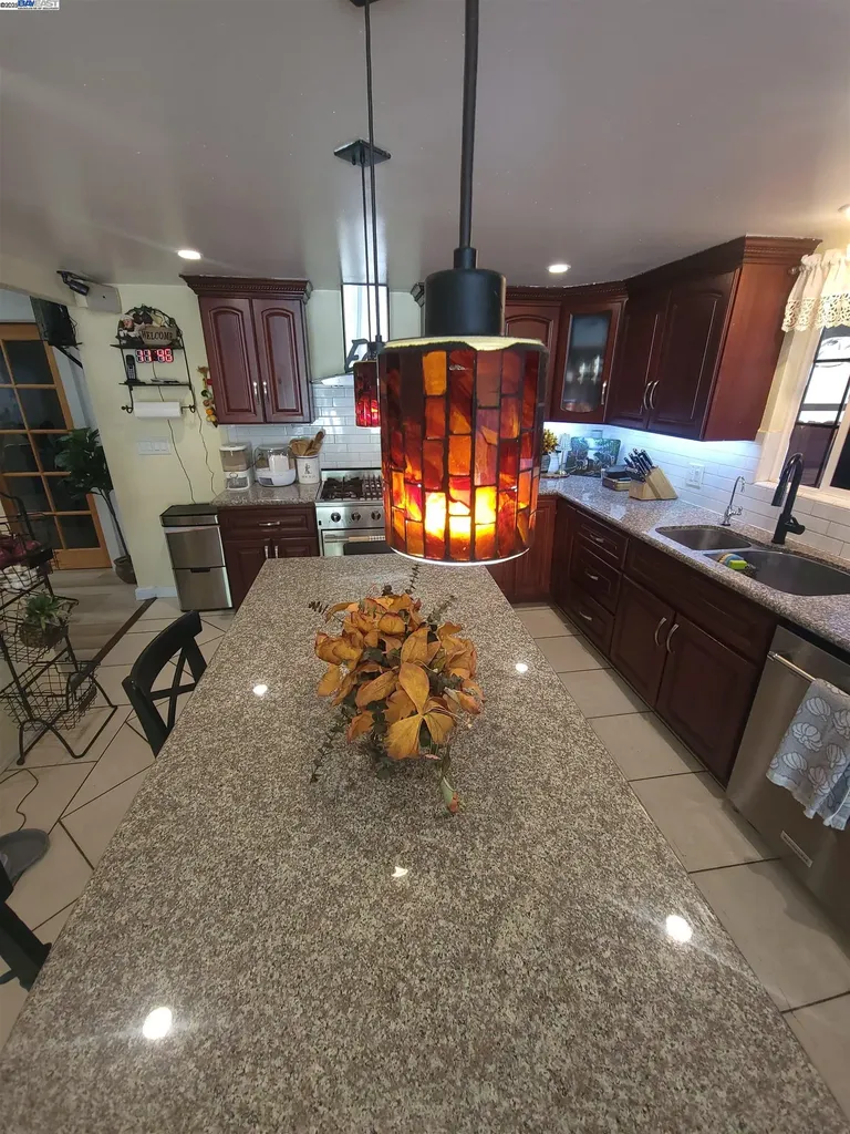 4441 Jana Vista Road El Sobrante CA 94803