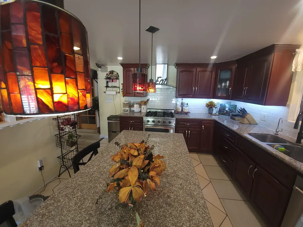 4441 Jana Vista Road El Sobrante CA 94803