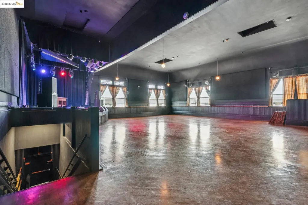 645 Grand Avenue Oakland CA 94612