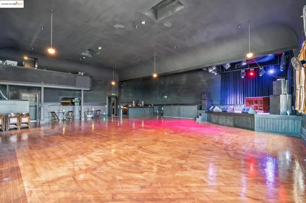 645 Grand Avenue Oakland CA 94612