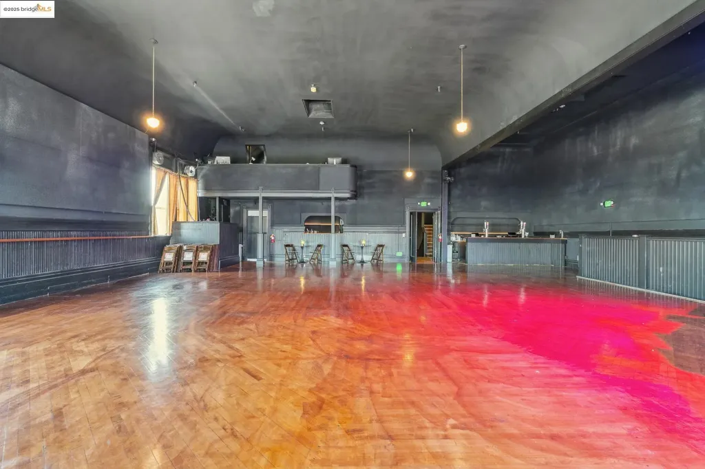 645 Grand Avenue Oakland CA 94612