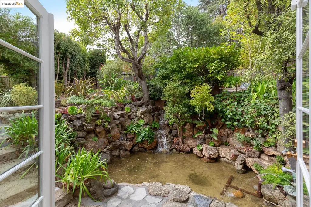 191 Indian Road Piedmont CA 94610