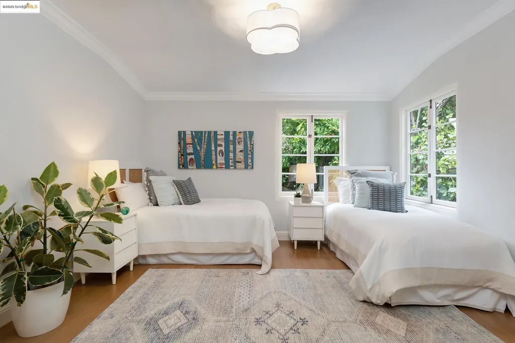 191 Indian Road Piedmont CA 94610