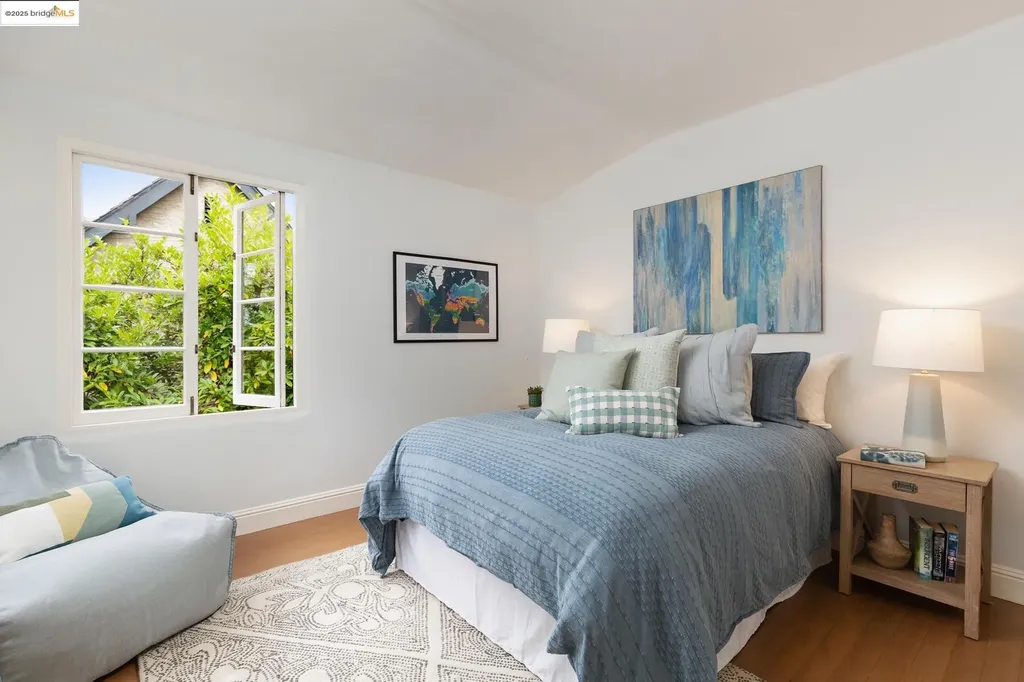 191 Indian Road Piedmont CA 94610