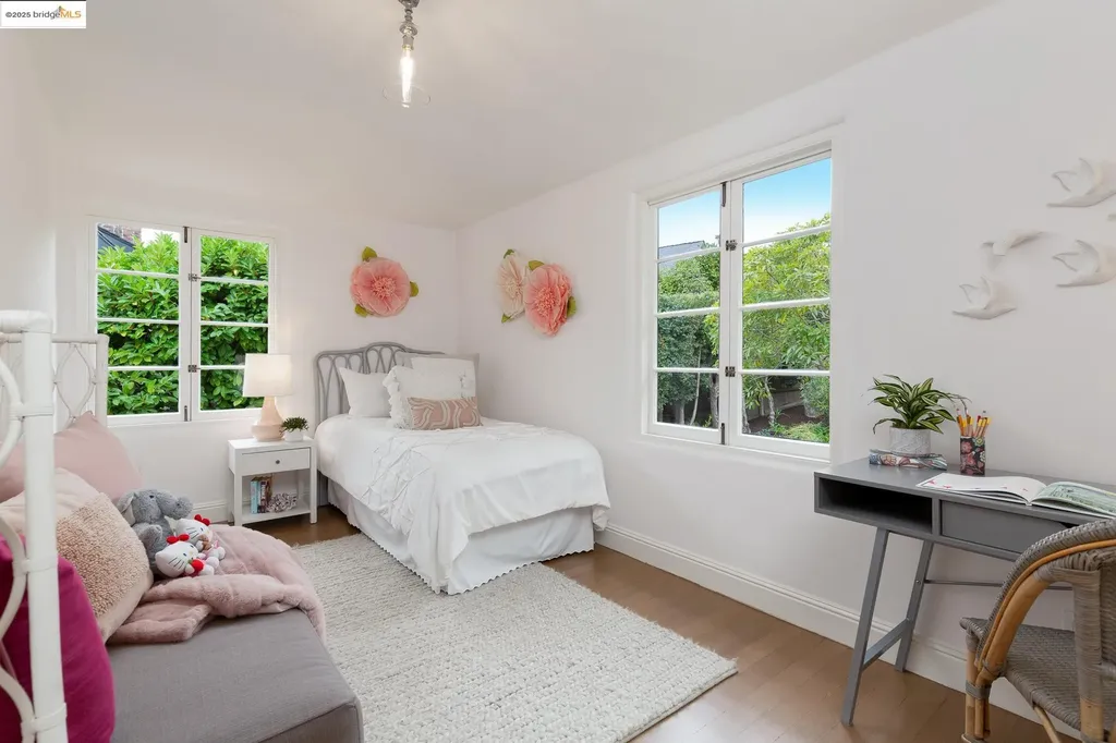 191 Indian Road Piedmont CA 94610
