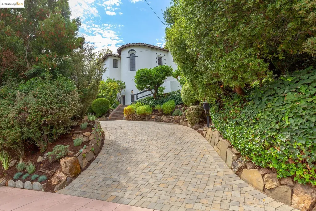 191 Indian Road Piedmont CA 94610