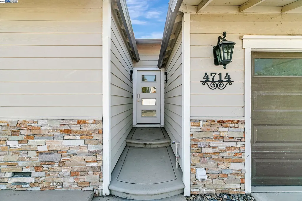 4714 Serra Avenue Fremont CA 94538