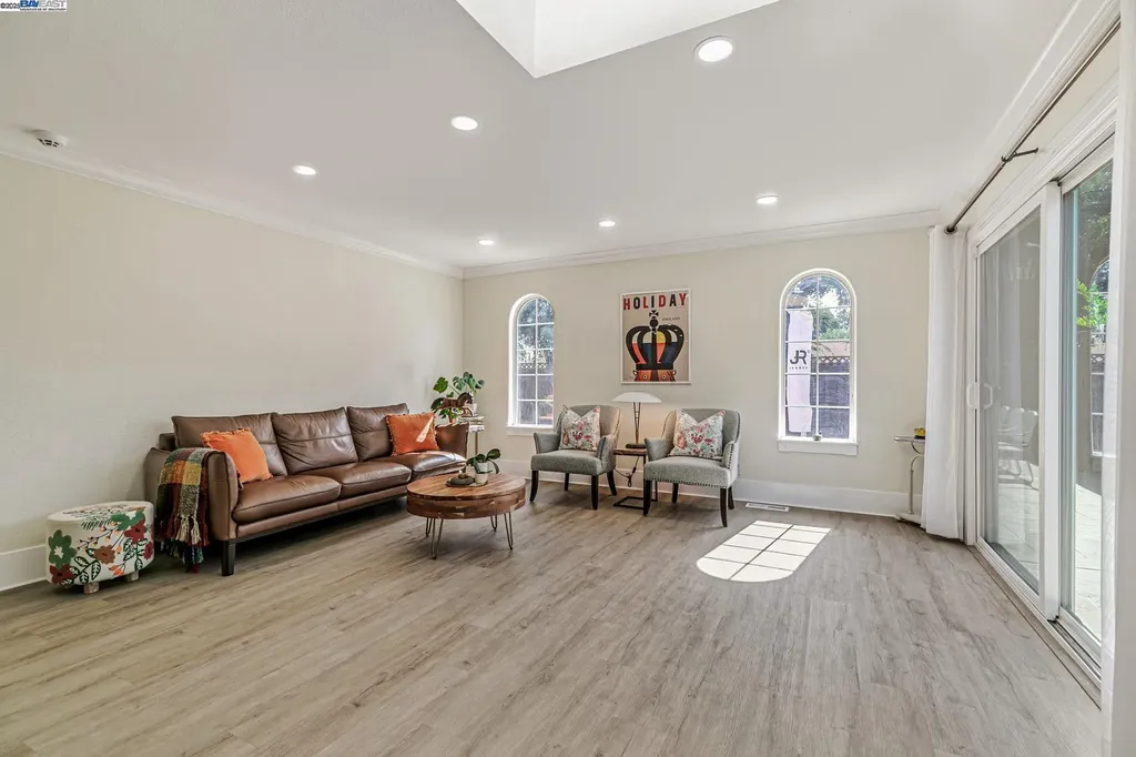 4714 Serra Avenue Fremont CA 94538