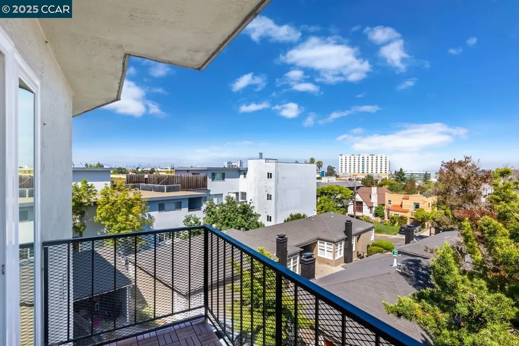 567 Oakland Avenue Oakland CA 94611