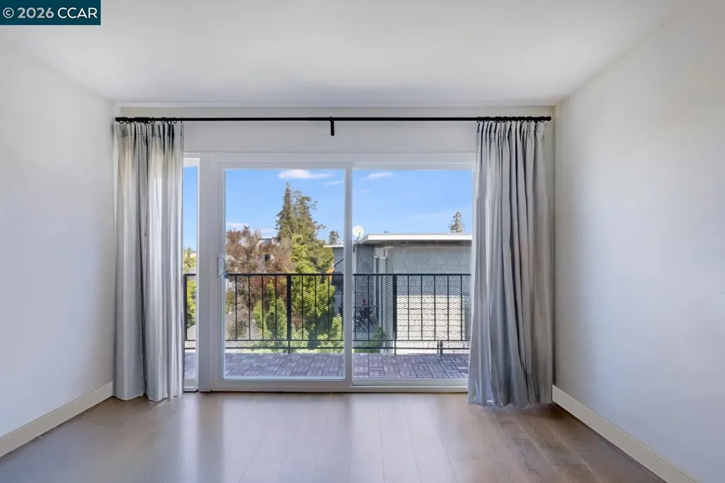 567 Oakland Avenue Oakland CA 94611