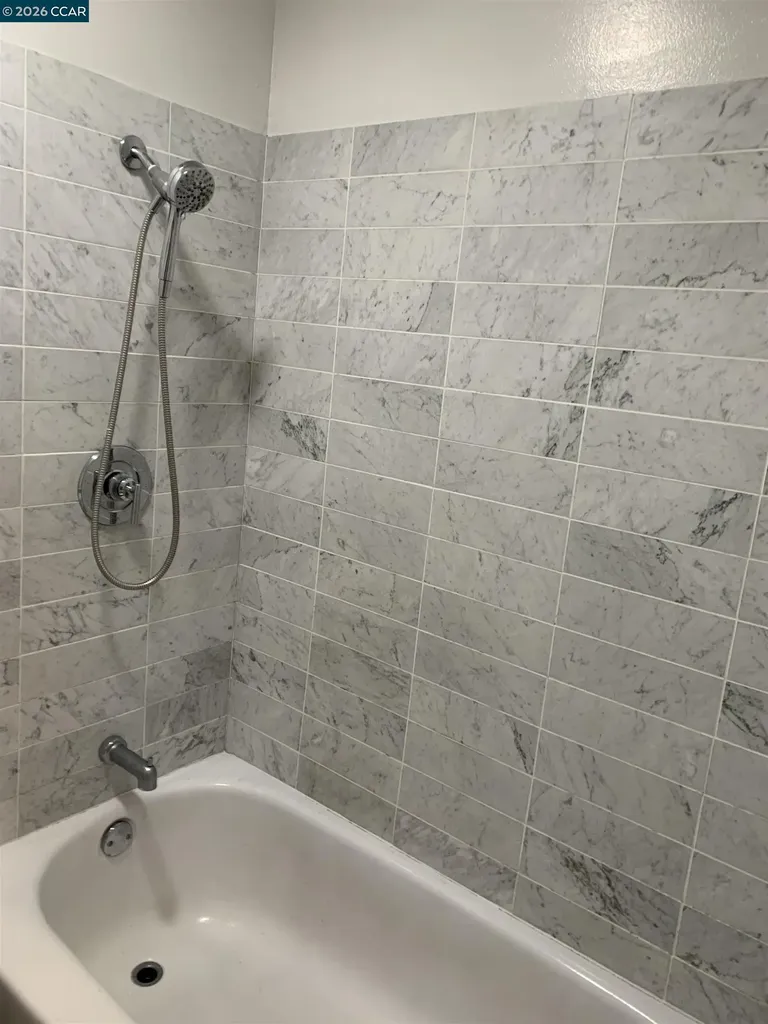 567 Oakland Avenue Oakland CA 94611