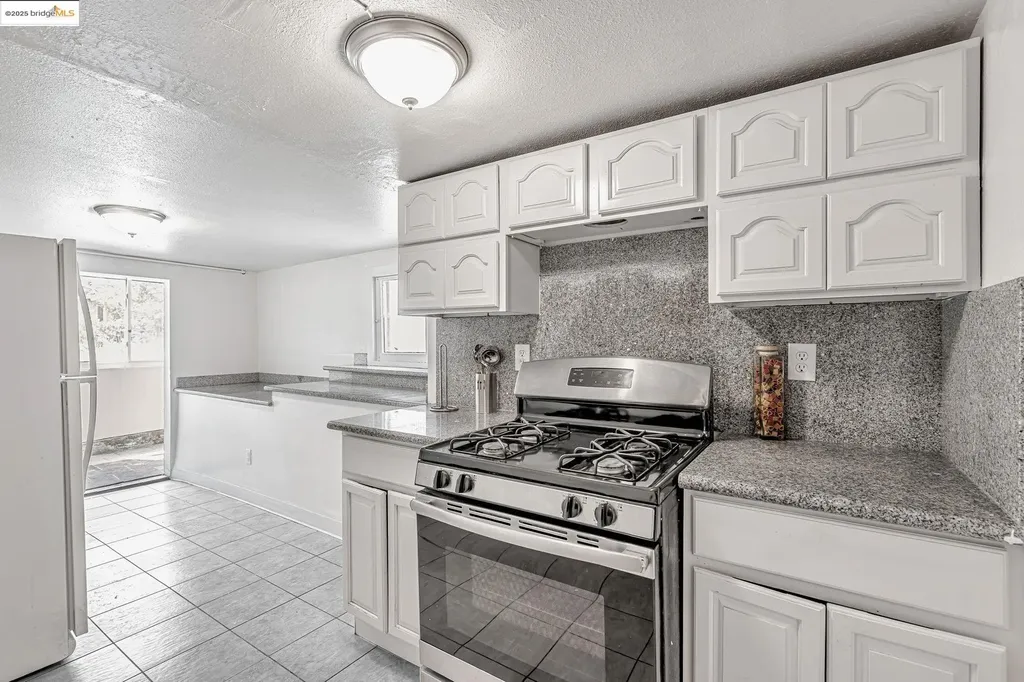 725 21st Street Oakland CA 94606