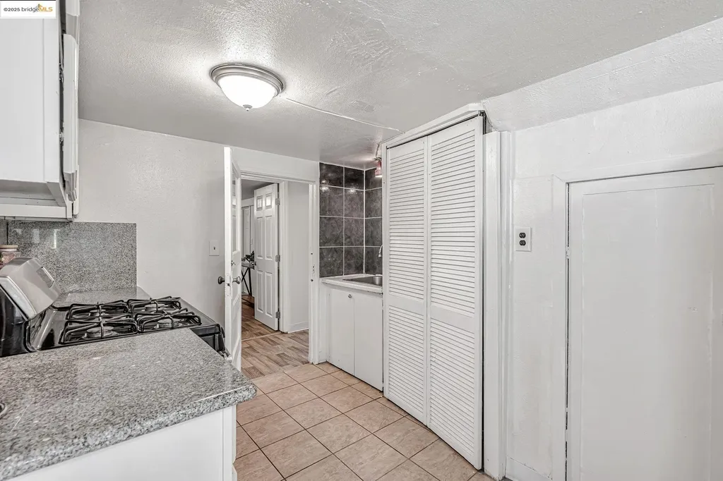 725 21st Street Oakland CA 94606