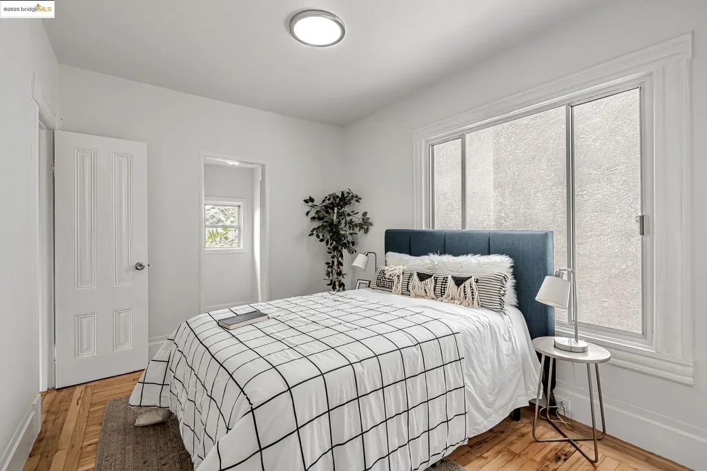 725 21st Street Oakland CA 94606