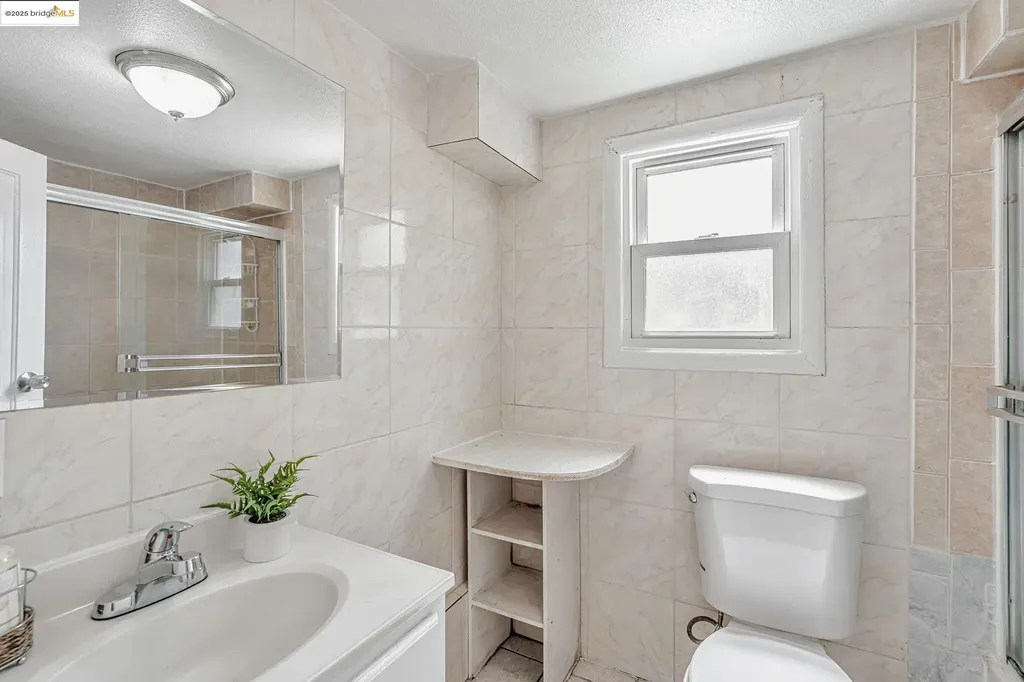 725 21st Street Oakland CA 94606