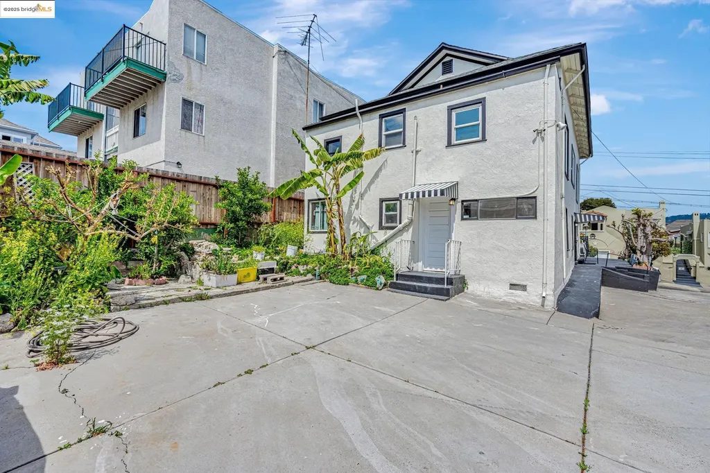 725 21st Street Oakland CA 94606