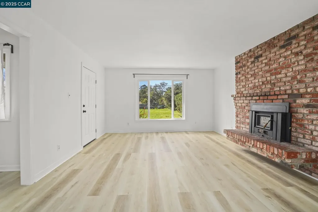 742 La Paloma Road El Sobrante CA 94803