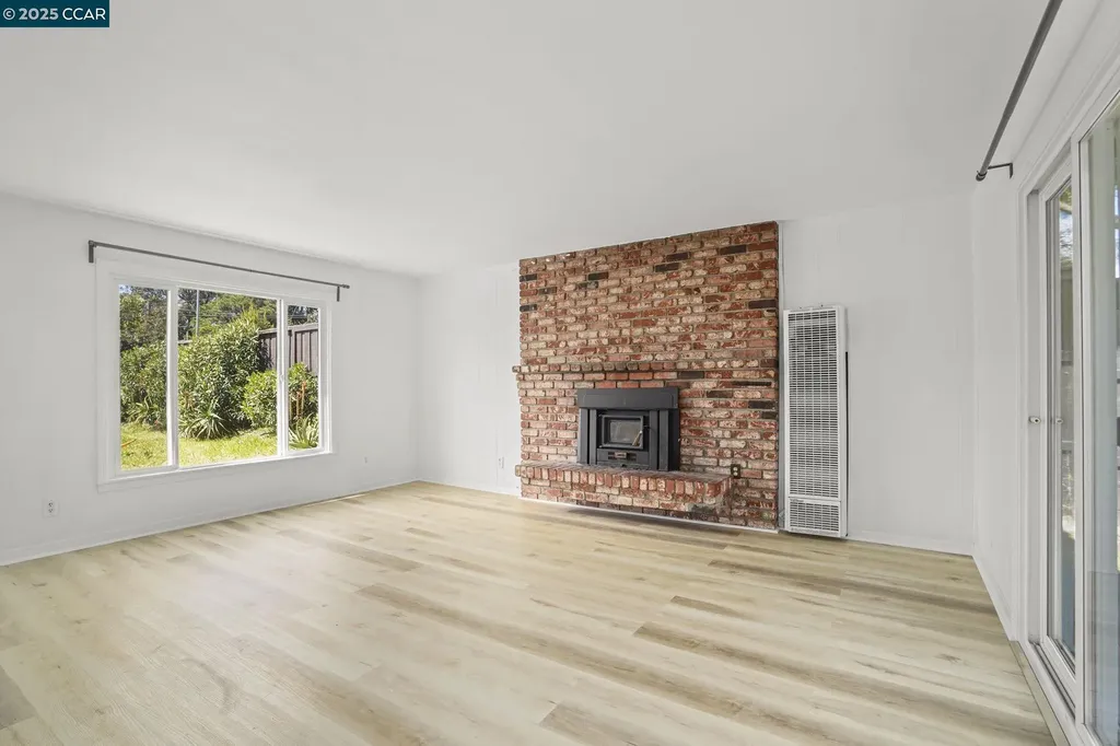 742 La Paloma Road El Sobrante CA 94803