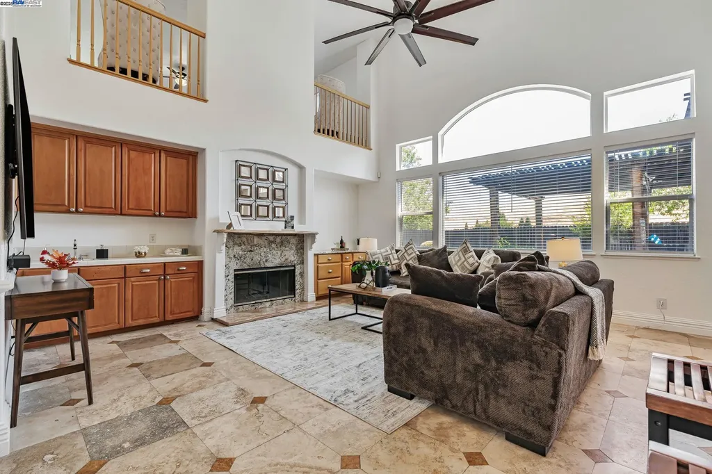 5065 Carbondale Way Antioch CA 94531