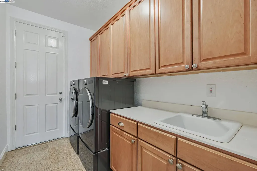 5065 Carbondale Way Antioch CA 94531