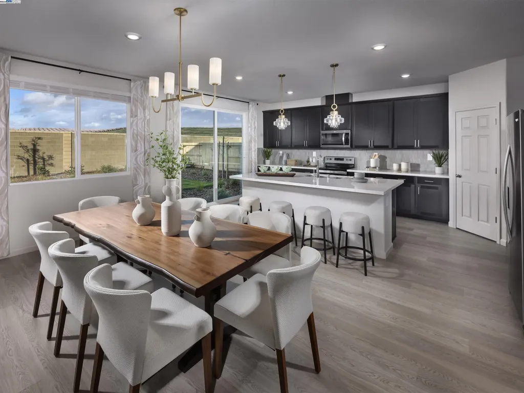 672 Channel Circle Oakley CA 94561