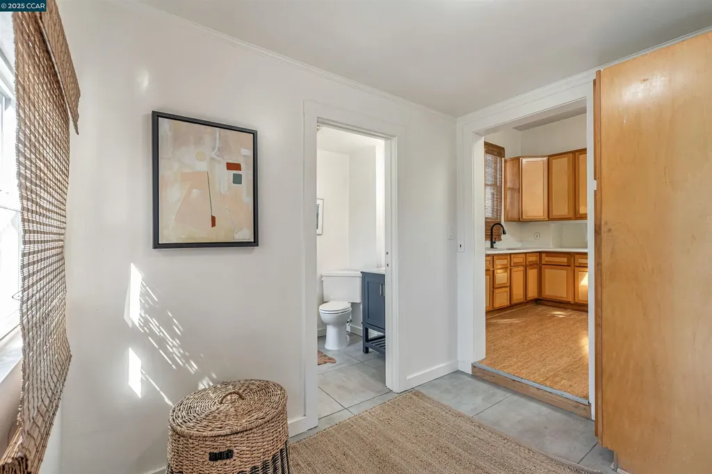 1525 3rd Street Oakland CA 94607