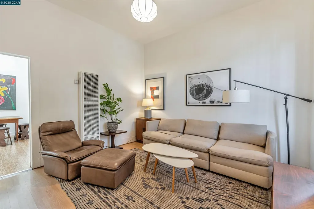 1525 3rd Street Oakland CA 94607