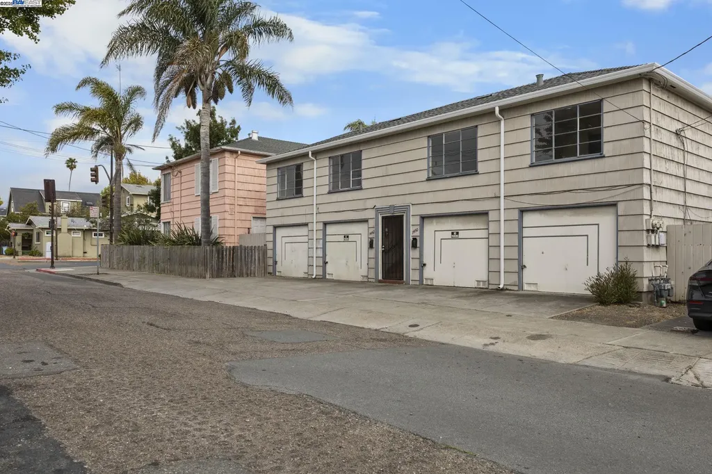 1450 Ward Street Berkeley CA 94702
