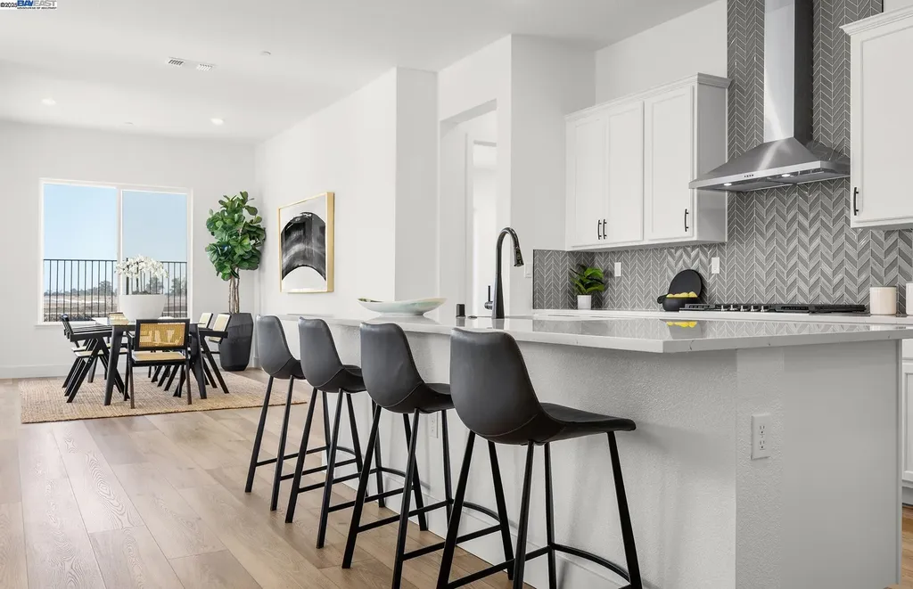 554 Lee Loop Discovery Bay CA 94505