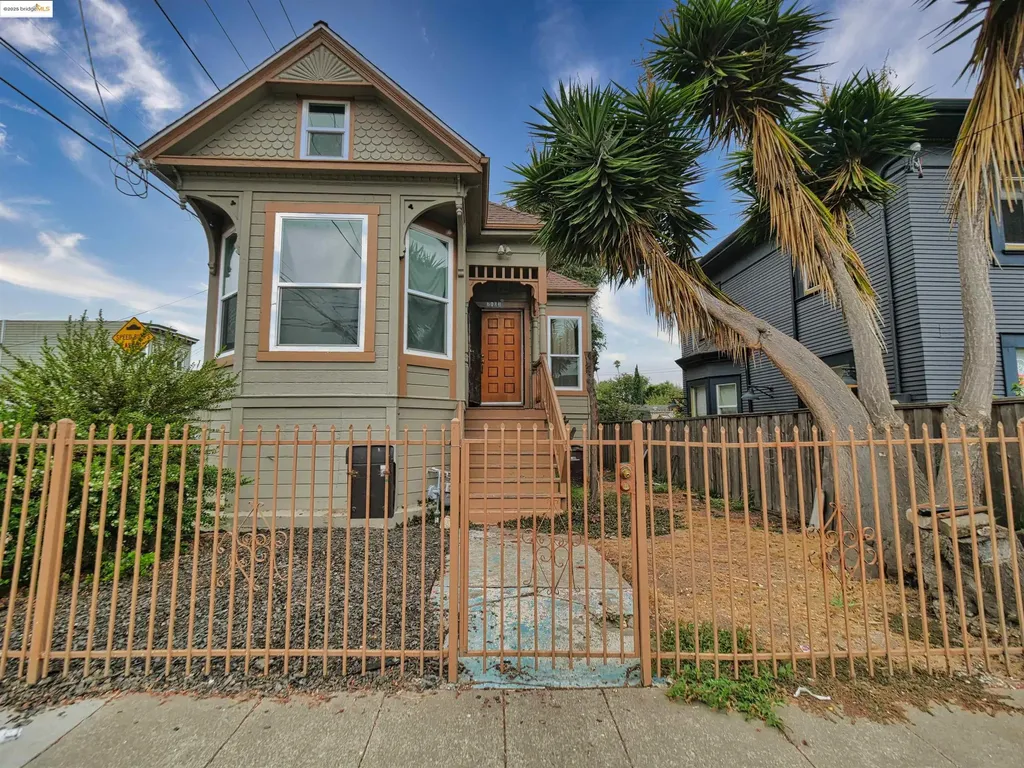2103 Myrtle Street Oakland CA 94607
