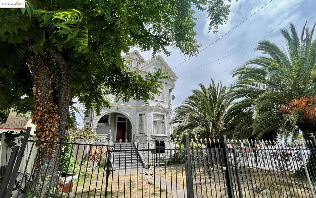 1718 High Street Oakland CA 94601