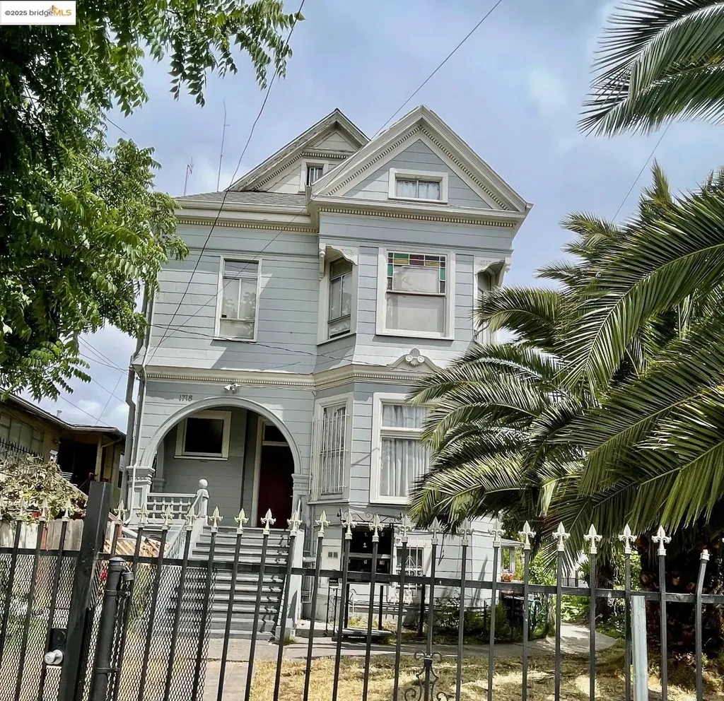 1718 High Street Oakland CA 94601