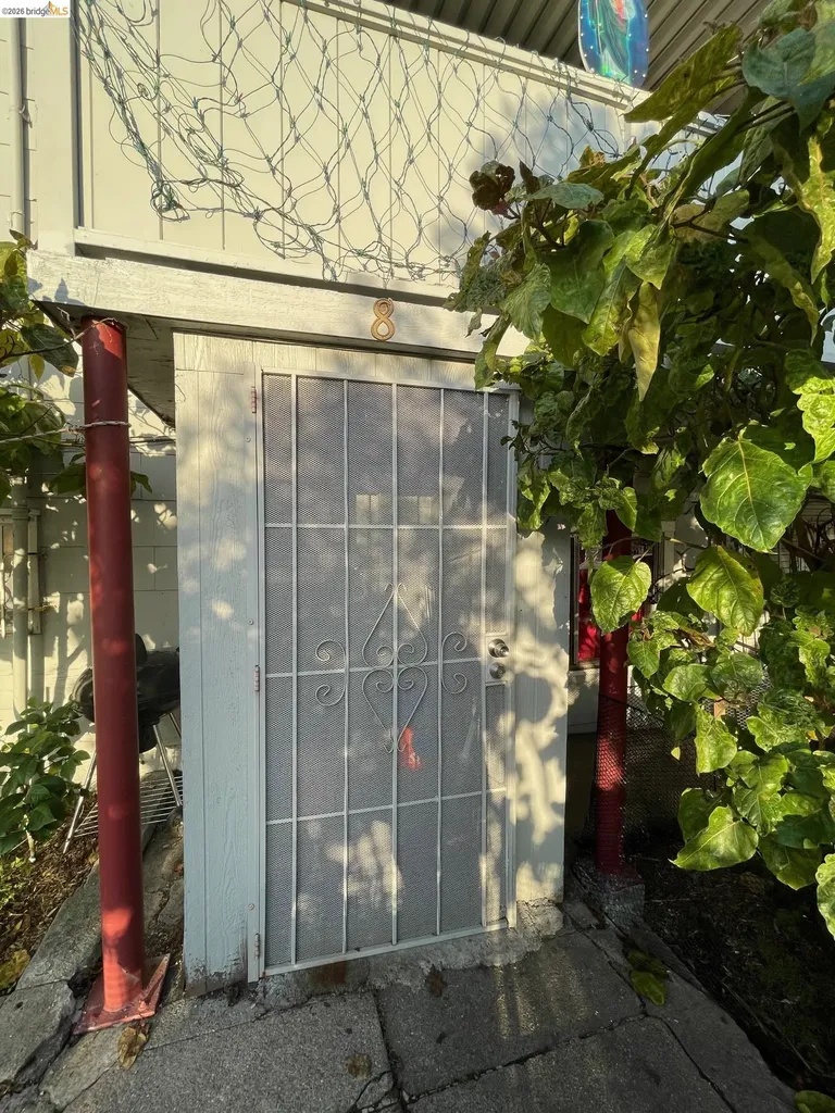 1718 High Street Oakland CA 94601