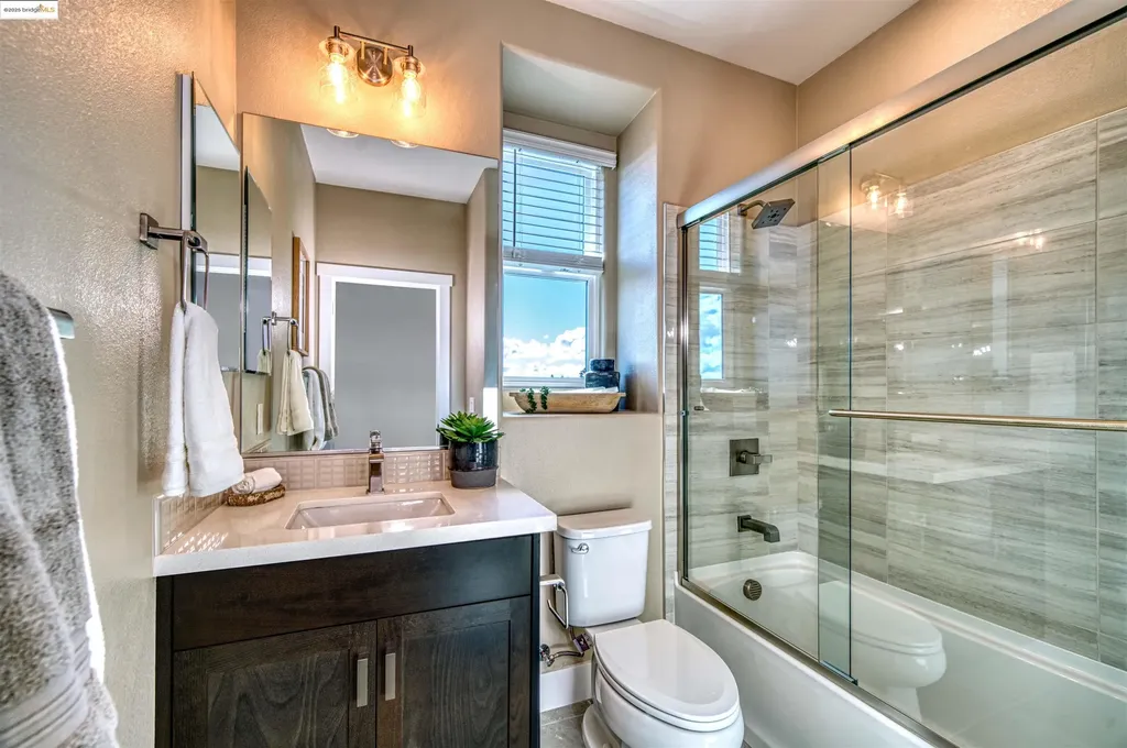 28949 Parkridge Loop Hayward CA 94544