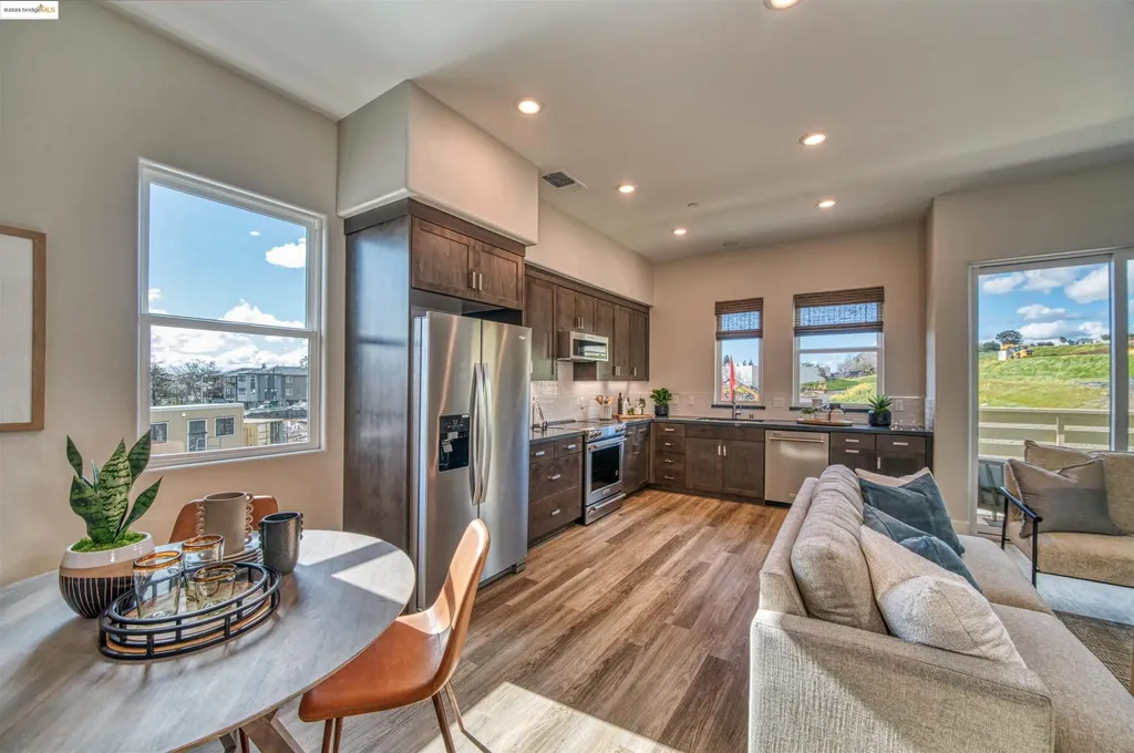 28949 Parkridge Loop Hayward CA 94544