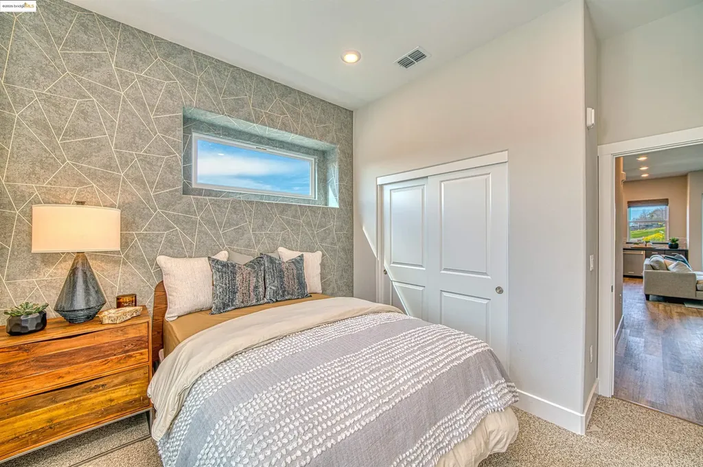 28949 Parkridge Loop Hayward CA 94544