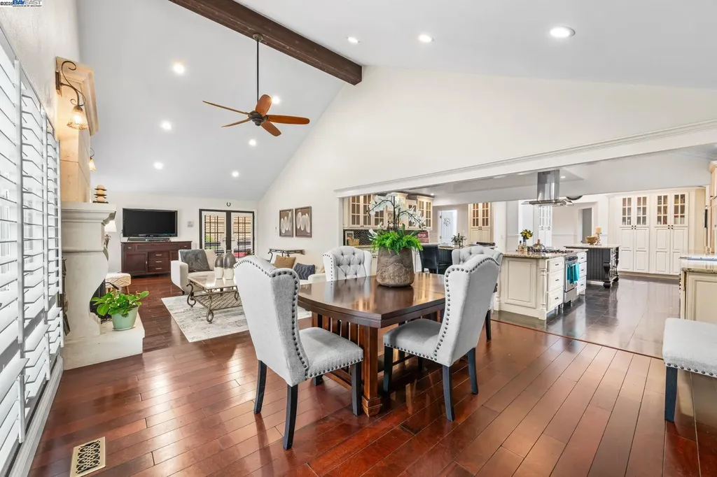 26928 Palomares Road Castro Valley CA 94552