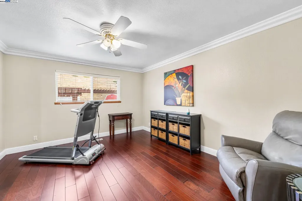 26928 Palomares Road Castro Valley CA 94552