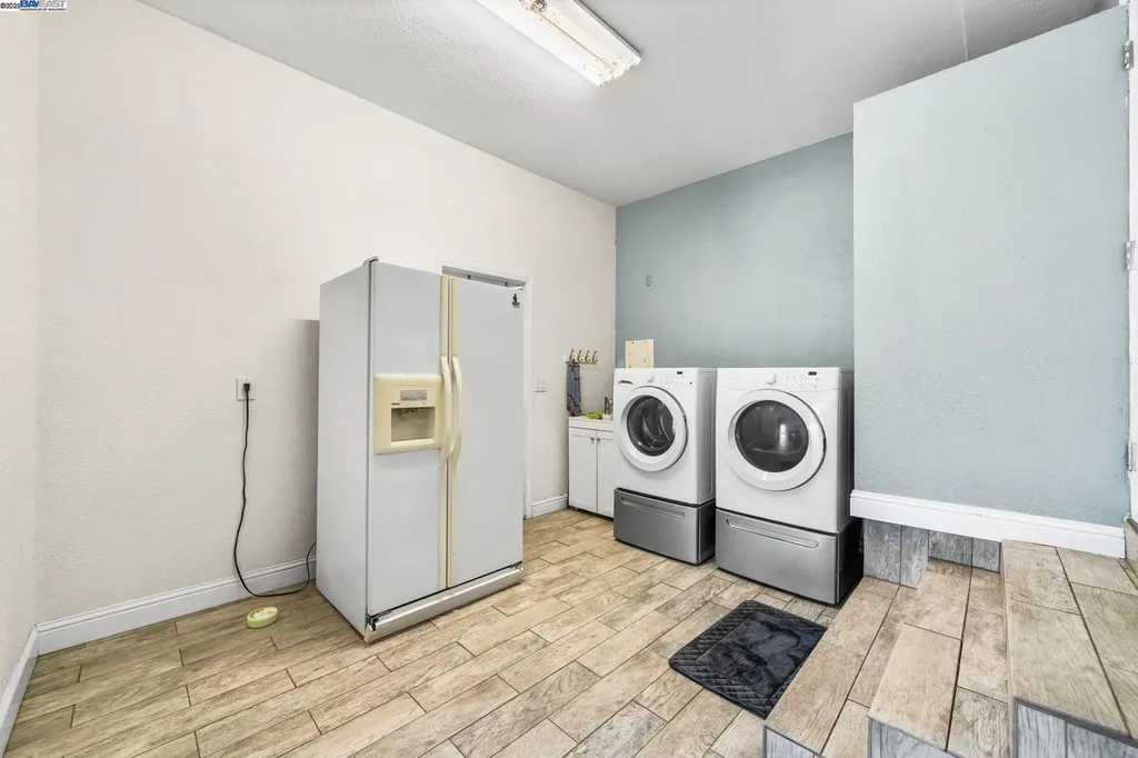 26928 Palomares Road Castro Valley CA 94552