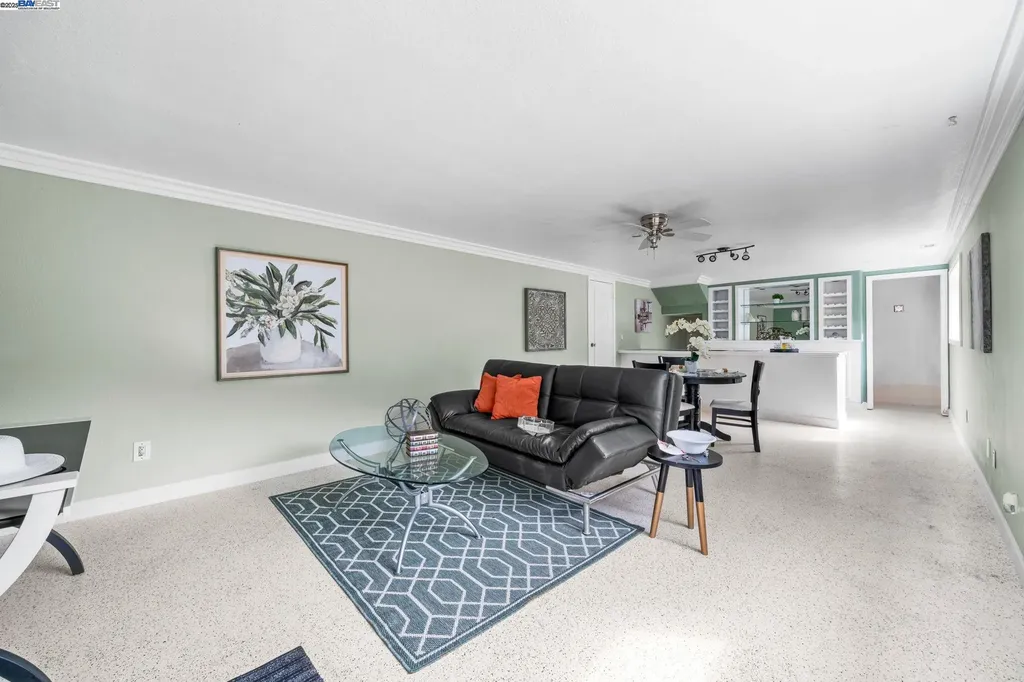 26928 Palomares Road Castro Valley CA 94552