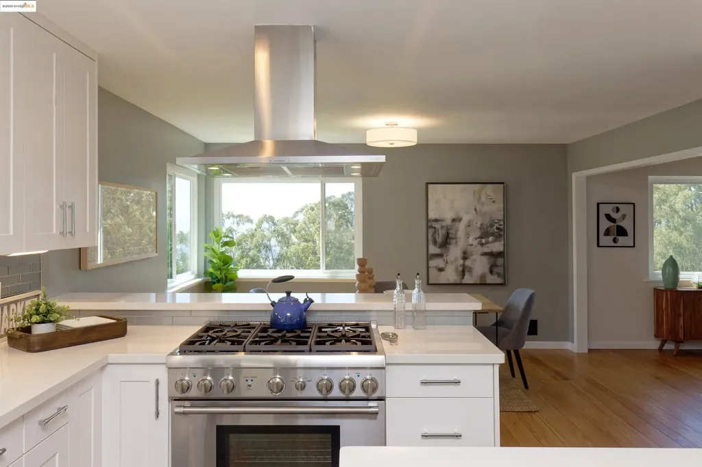 2093 Braemar Road Oakland CA 94602